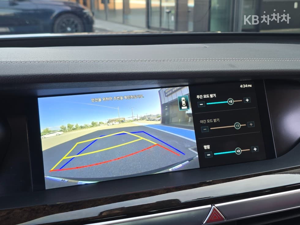 Genesis G903.8 GDi AWD Luxury - 17