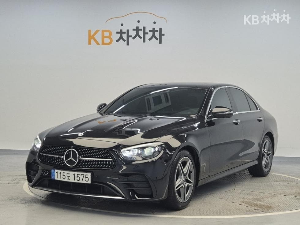 Mercedes-Benz E-Class (W213) E250 AMG Line - Image 1