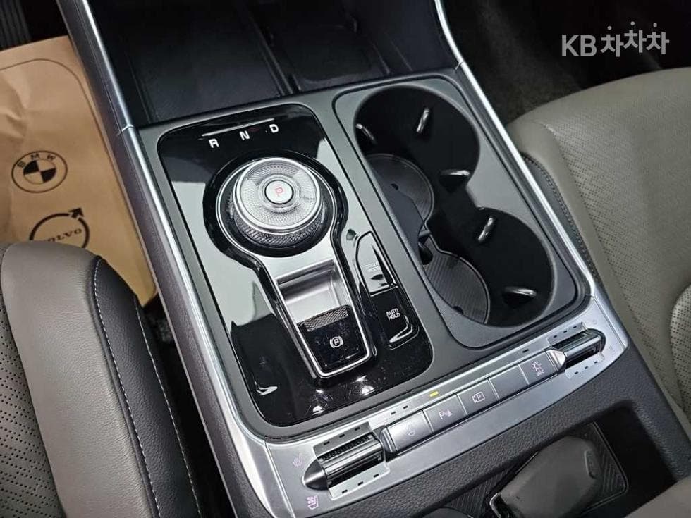 Kia The New (facelift) Carnival Hybrid 4th generation1.6 HEV 9-seater Noblesse - 8