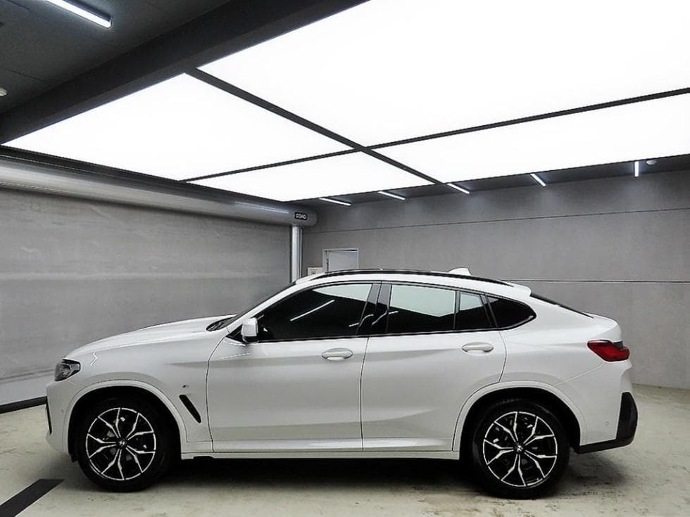 BMW New X4 (G02)xDrive 20i xLine - 4