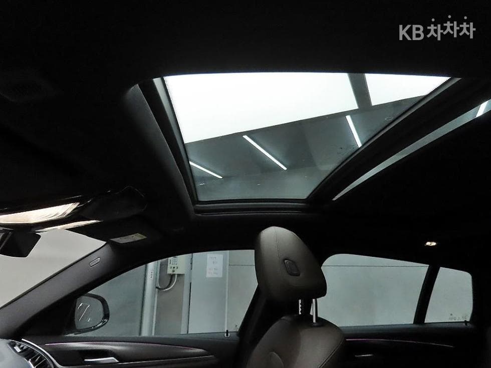 BMW New X4 (G02)xDrive 20i xLine - 15