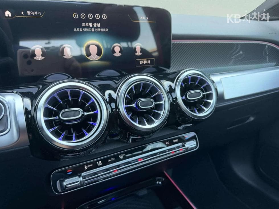 Mercedes-Benz GLB(X247)M-AMG GLB 35 4Matic - 17