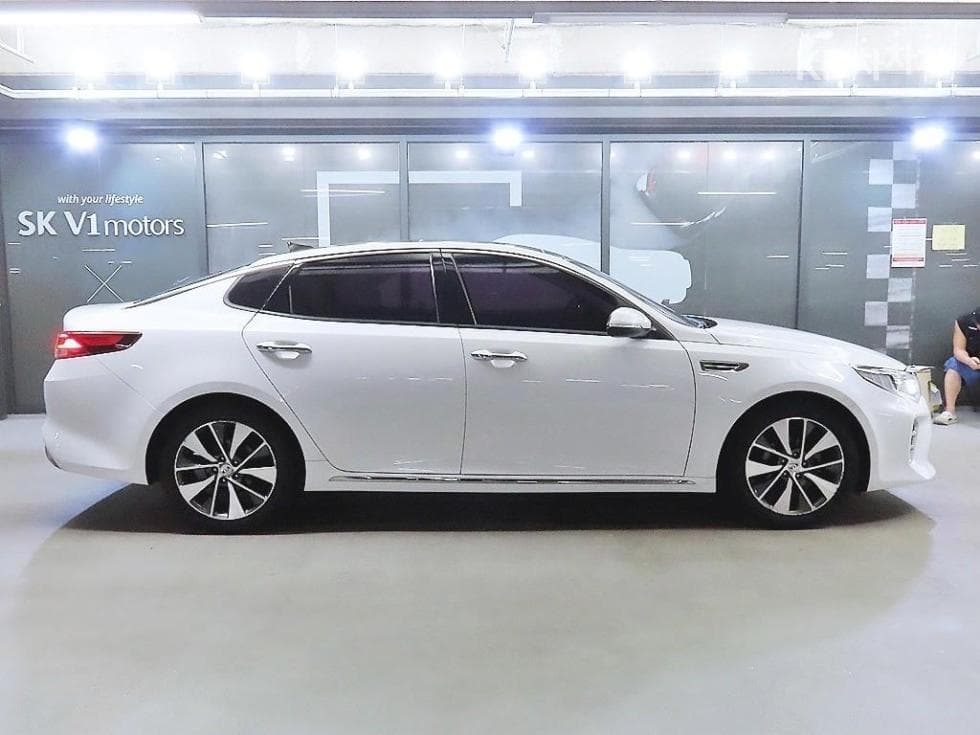 Kia K5 Second generation2.0 Gasoline SX Prestige - 3