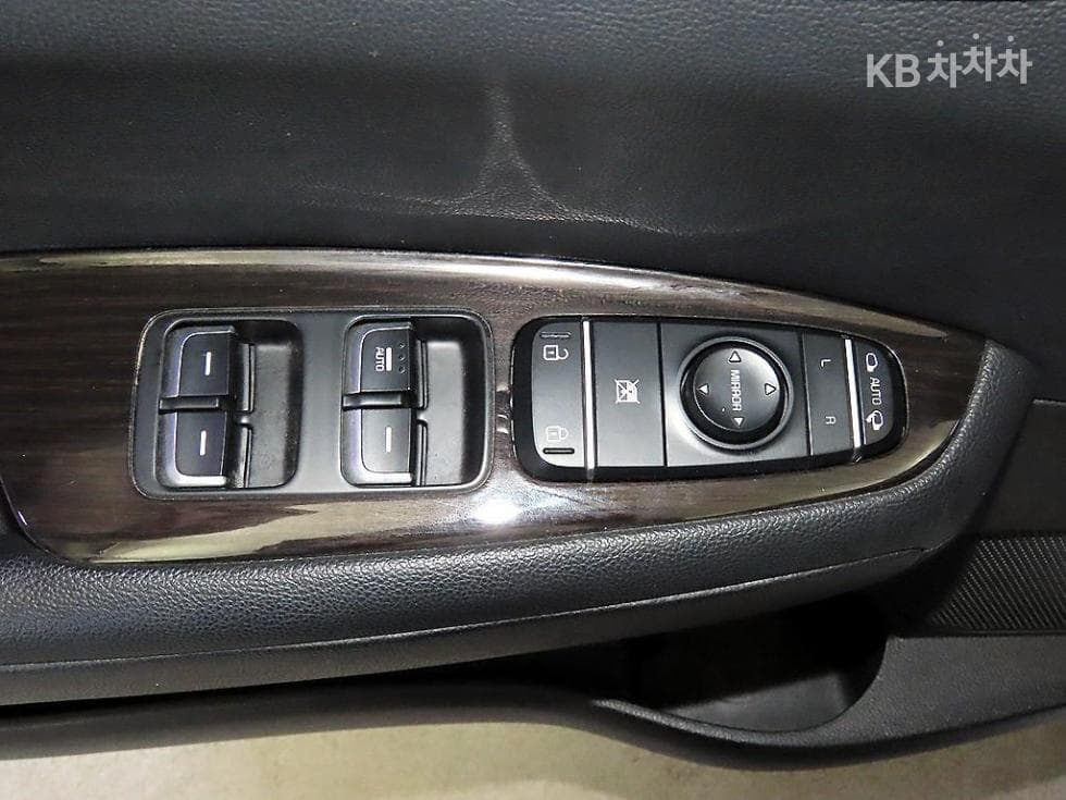 Kia K5 Second generation2.0 Gasoline SX Prestige - 13