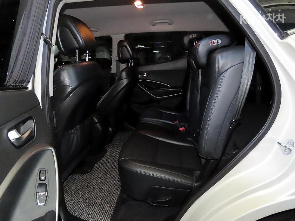 Hyundai Santa Fe DMHyundai R-engine 2.0 diesel 4WD PREMIUM - 7