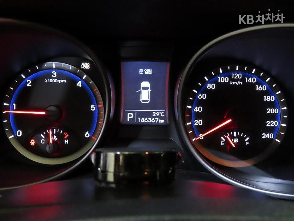 Hyundai Santa Fe DMHyundai R-engine 2.0 diesel 4WD PREMIUM - 9