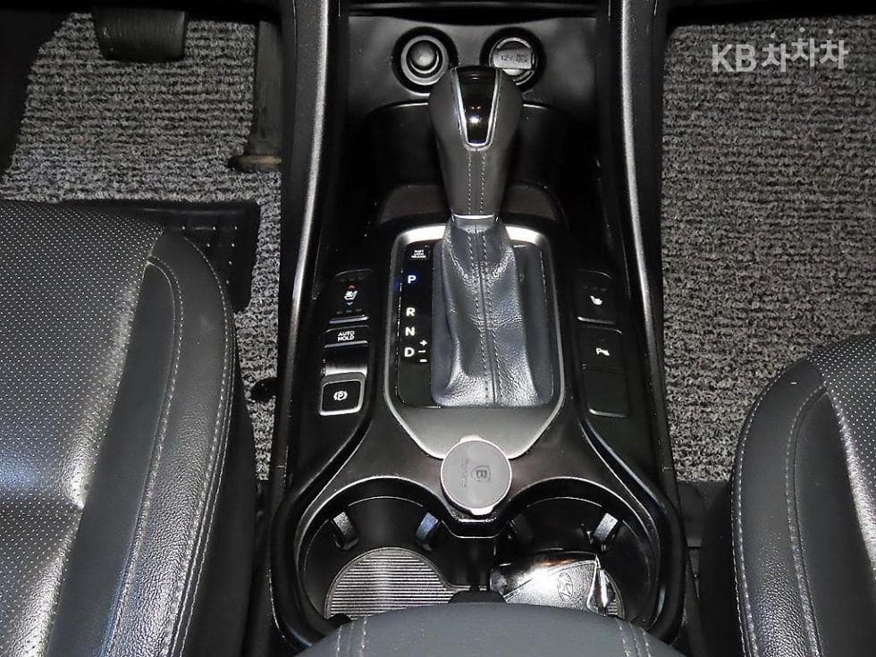 Hyundai Santa Fe DMHyundai R-engine 2.0 diesel 4WD PREMIUM - 12