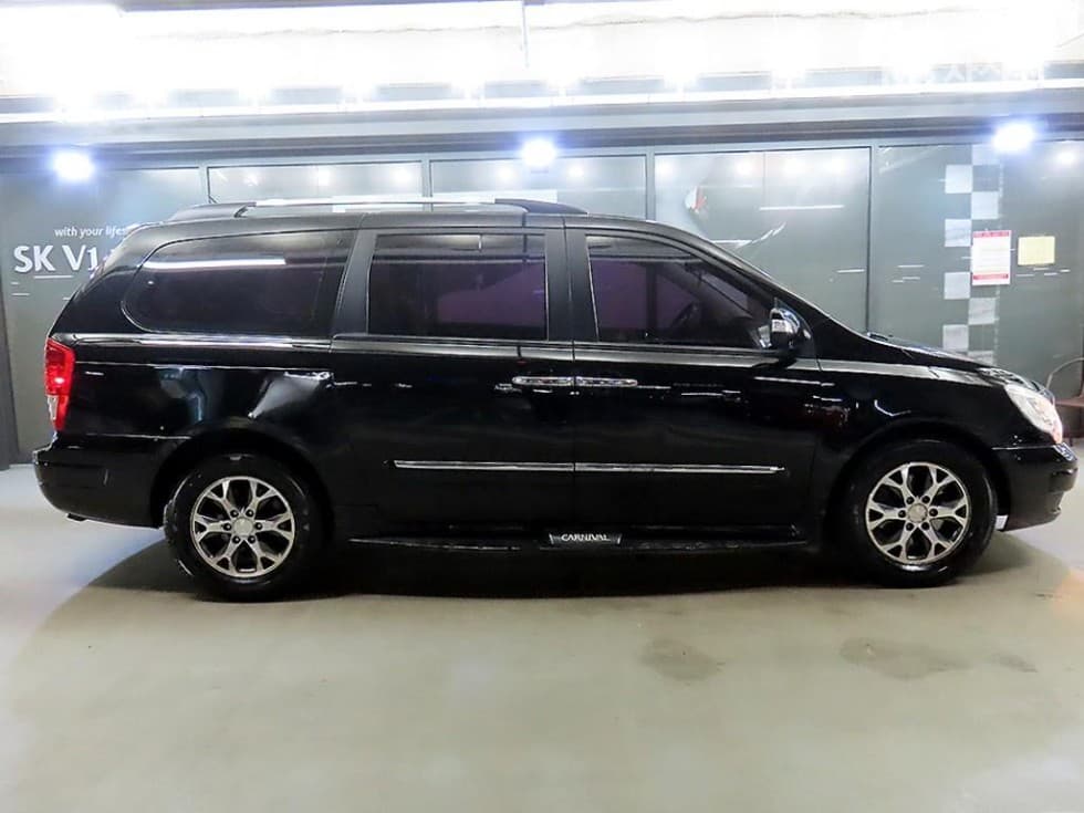 Kia Carnival RNewCarnival Limousine GLX Highest-end Type - 3