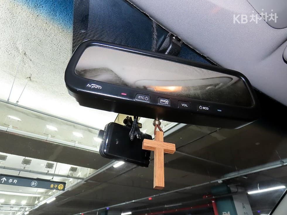 Kia Carnival RNewCarnival Limousine GLX Highest-end Type - 16