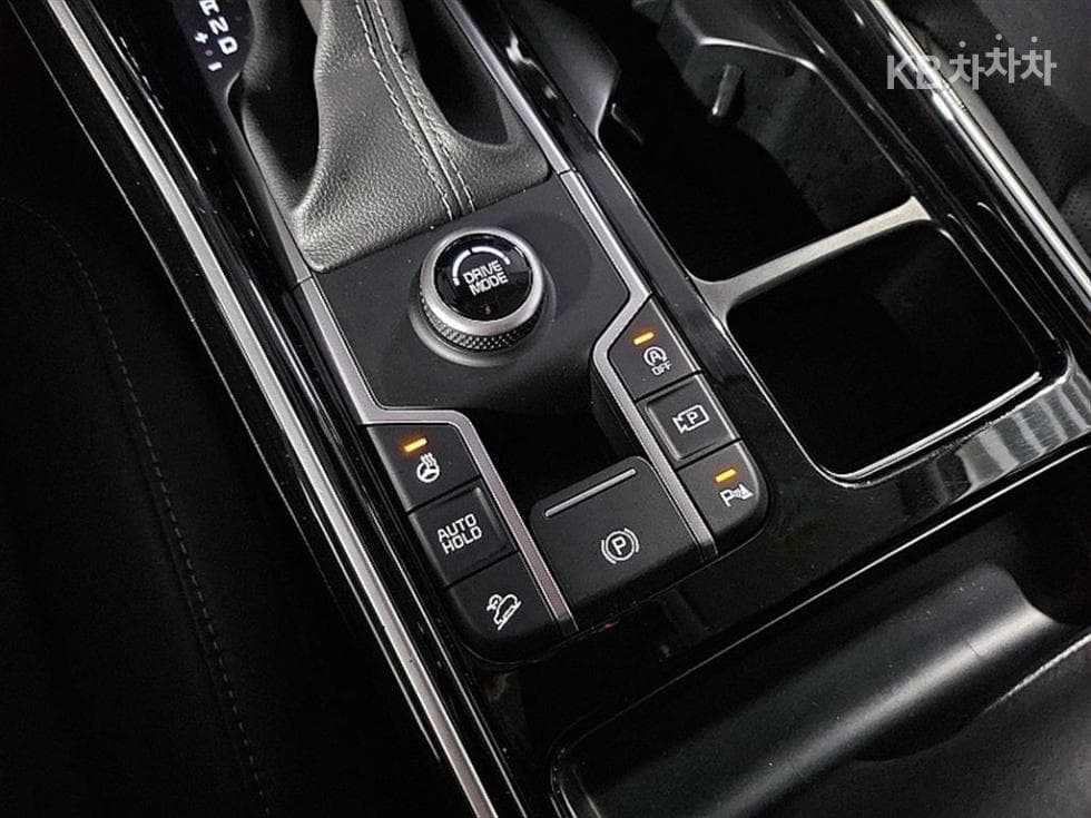 Киа Sorento 4-то поколение2.2 Дизел 2WD Престиж - 12