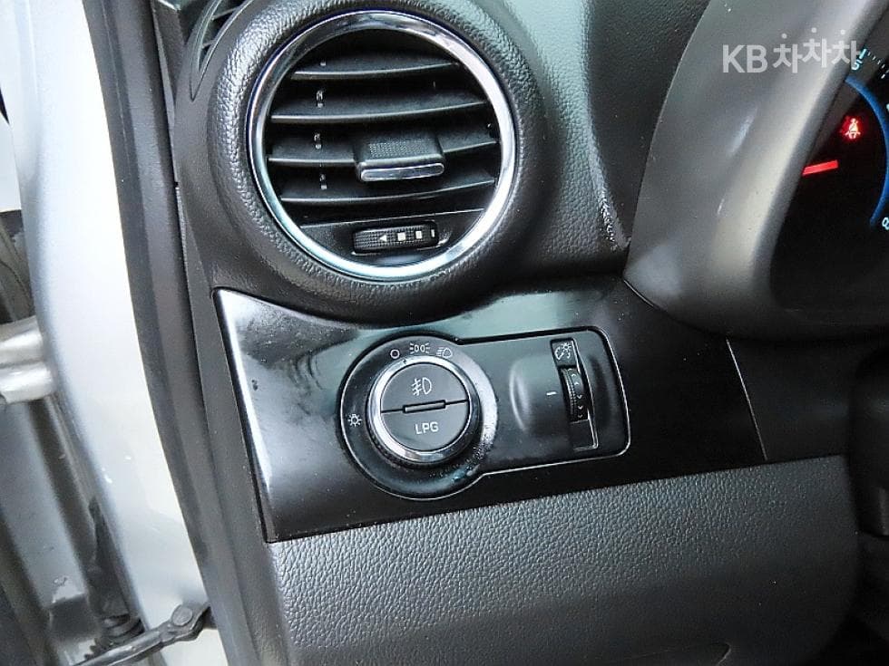 Джи Ем Корея Chevrolet OrlandoLPG LT Premium - 13