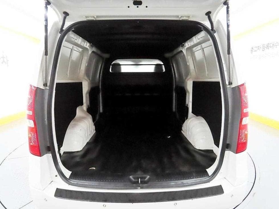 Hyundai Grand Starex3Seater승 Van Smart - 16