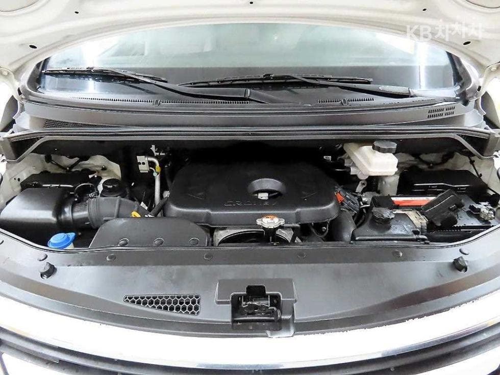 Hyundai Grand Starex3Seater승 Van Smart - 17