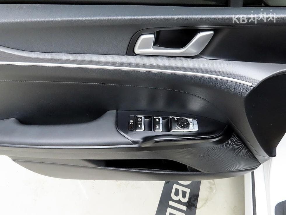 Kia K5 3rd Gen2.0 Gasoline Trendy - 11