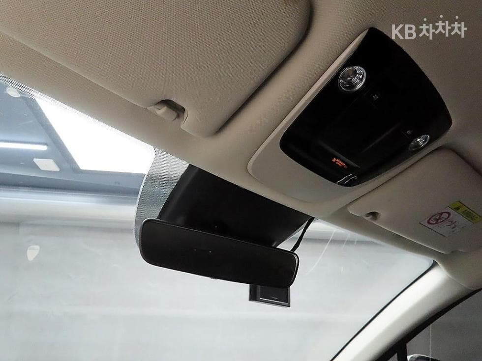 Kia K5 3rd Gen2.0 Gasoline Trendy - 18