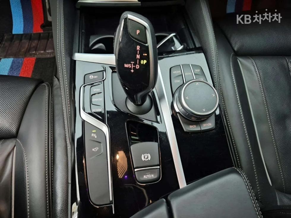 BMW 올New5 Series (G30)520d xDrive M Sport Package Plus - 9
