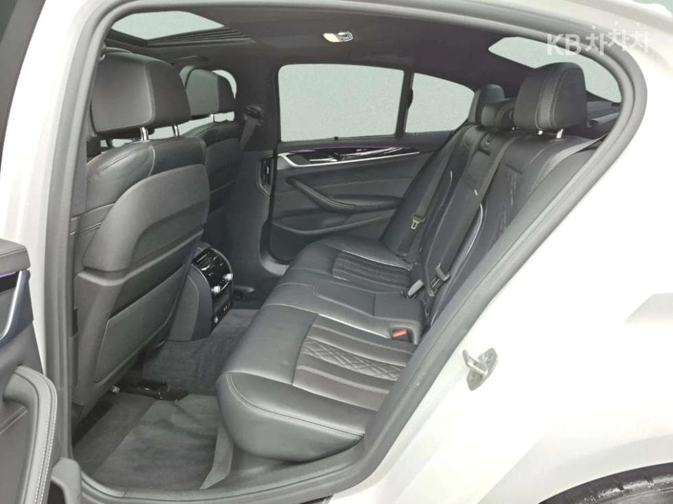 BMW 올New5 Series (G30)520d xDrive M Sport Package Plus - 17
