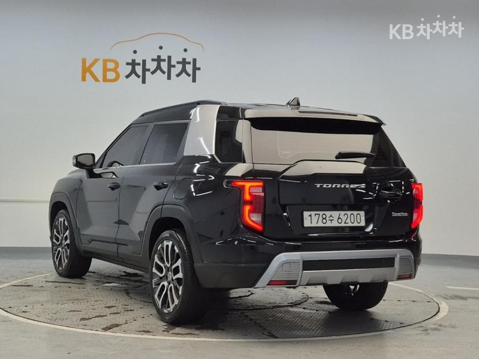 KG Mobility 토레스(J100)1.5 GDI Turbo T7 - 2