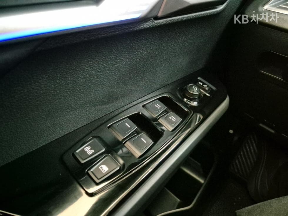 KG Mobility 토레스(J100)1.5 GDI Turbo T7 - 18