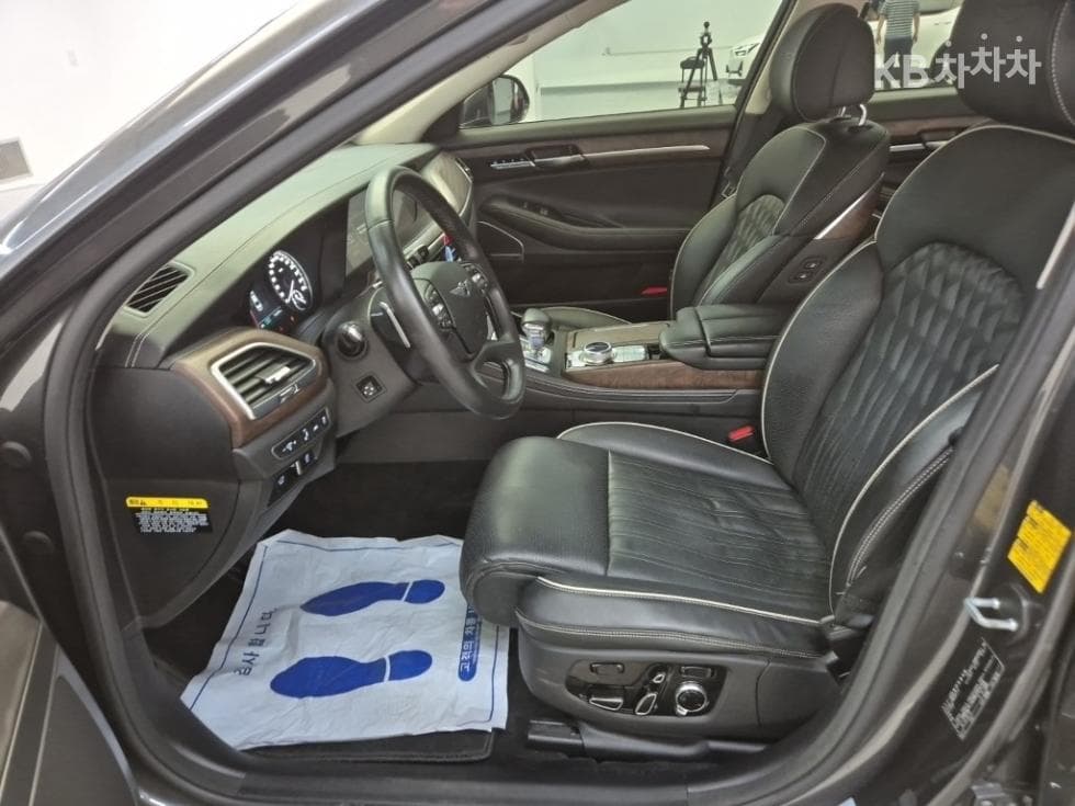 Genesis G903.3T GDi AWD Premium Luxury - 11