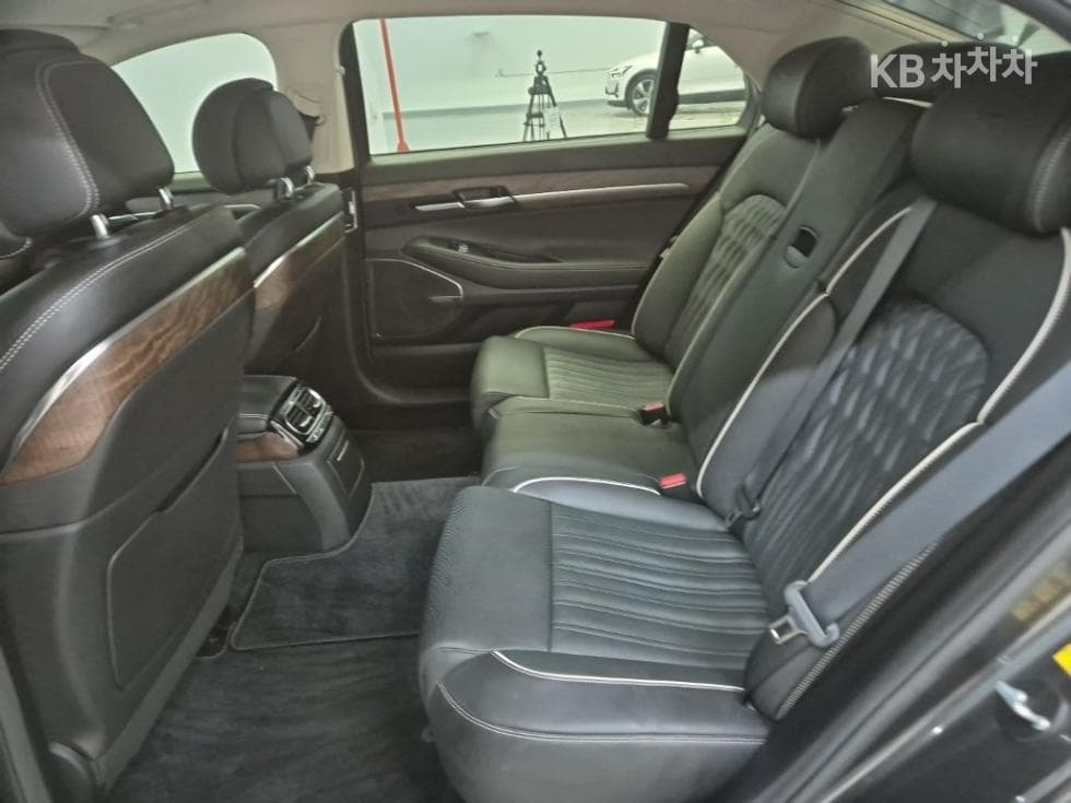 Genesis G903.3T GDi AWD Premium Luxury - 12