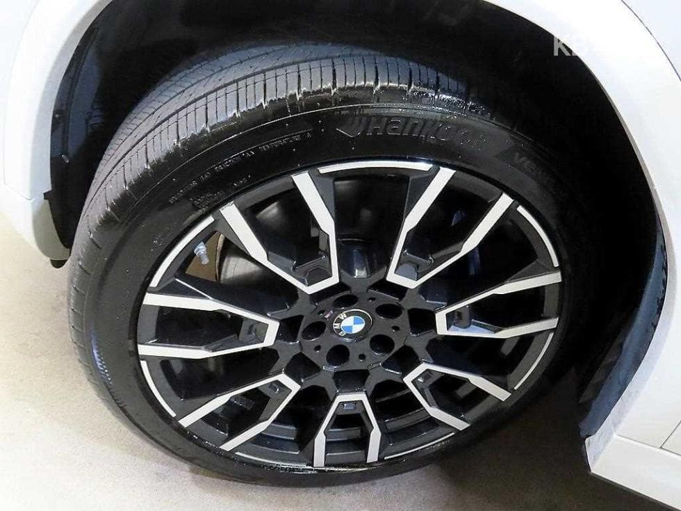 BMW X6(G06)xDrive 40i M Sport Package - 20