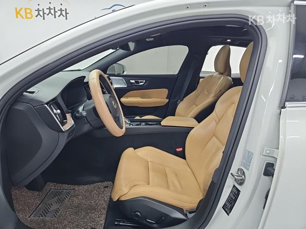 Volvo S60 3rd Gen2.0 B5 Ultimate Bright - 11