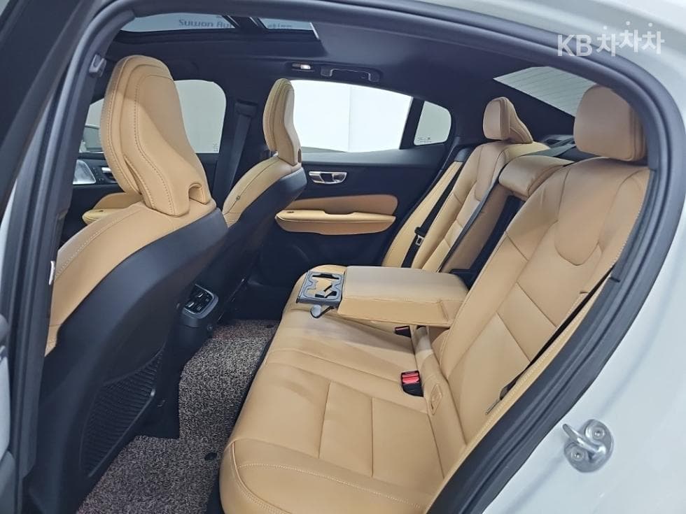 Volvo S60 3rd Gen2.0 B5 Ultimate Bright - 12