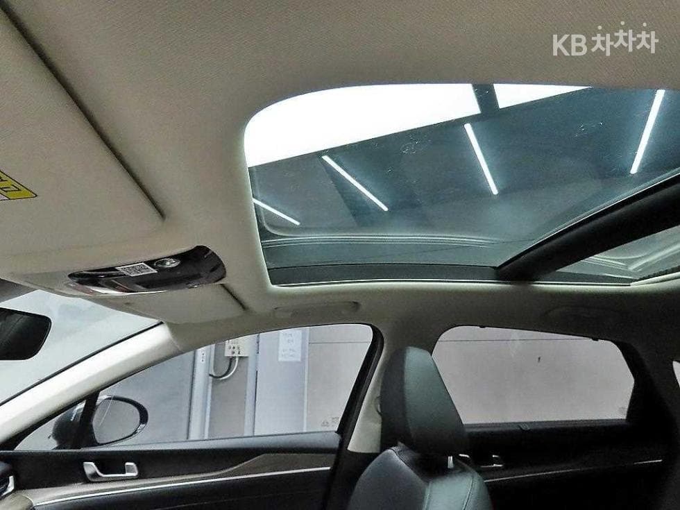 Kia K5 3rd Gen2.0 Gasoline Signature - 18