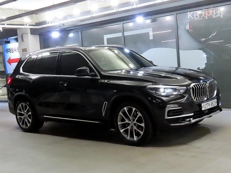 BMW X5 (G05) xDrive 30d xLine - Image 1