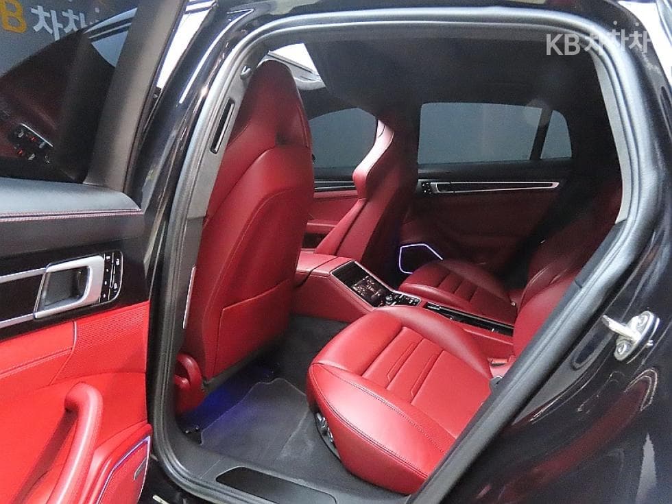 Porsche 파나메라 (971)4.0 GTS Стандартен - 11