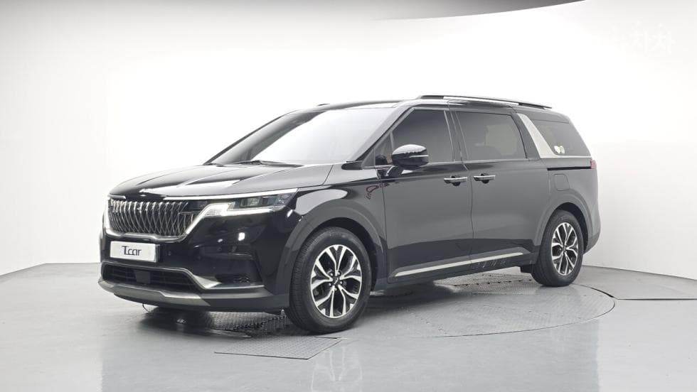 Kia Carnival 4th generation G3.5 GDI 9-seater Noblesse - Image 1