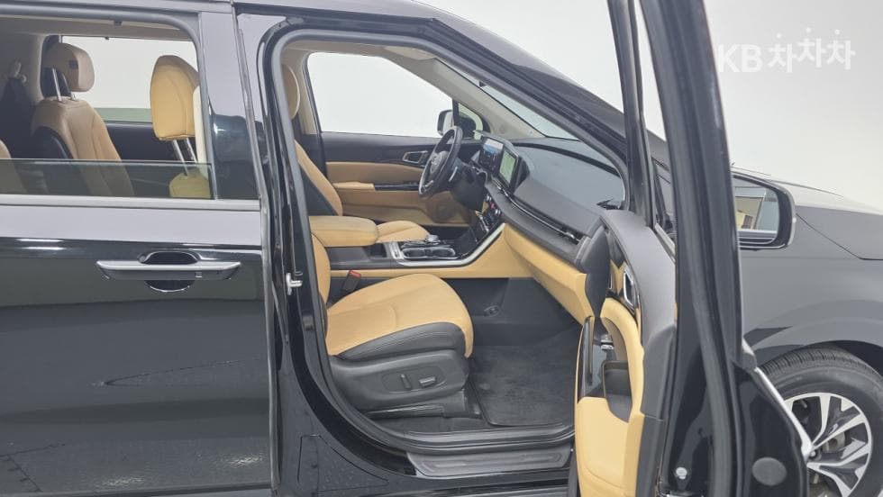 Kia Carnival 4th generationG3.5 GDI 9-seater Noblesse - 14
