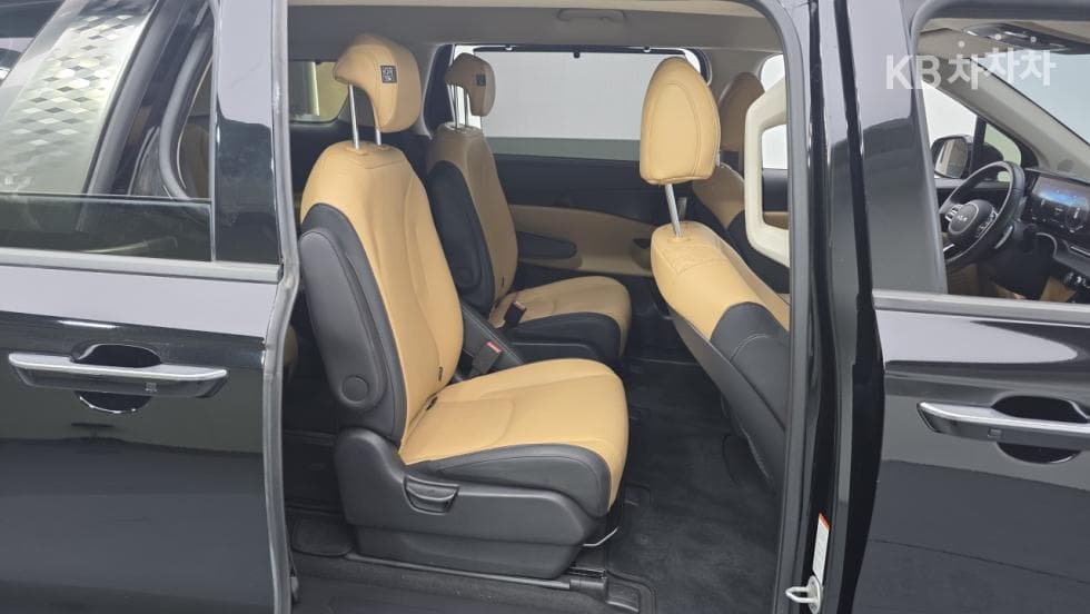 Kia Carnival 4th generationG3.5 GDI 9-seater Noblesse - 15