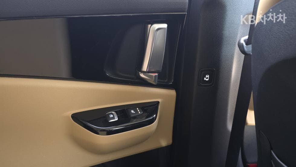Kia Carnival 4th generationG3.5 GDI 9-seater Noblesse - 17