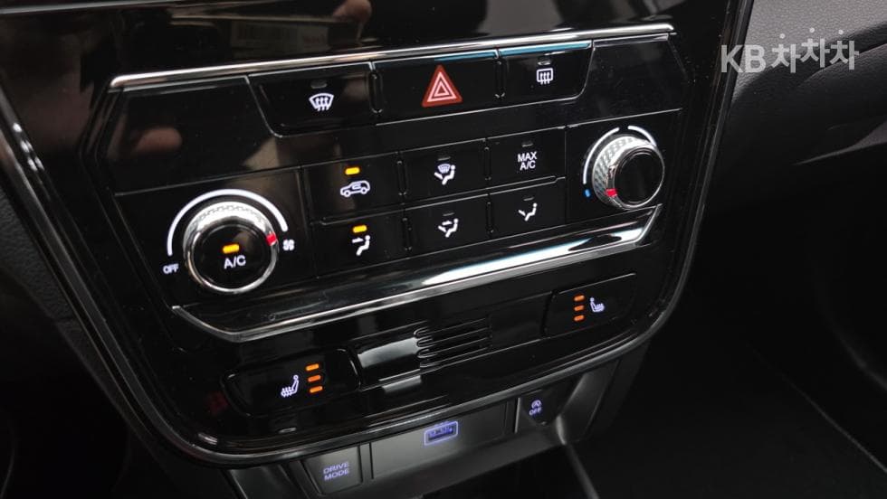 KG Mobility Very New (facelift/refresh; particularly for Tivoli) TivoliGasoline V3 2WD Standard - 10