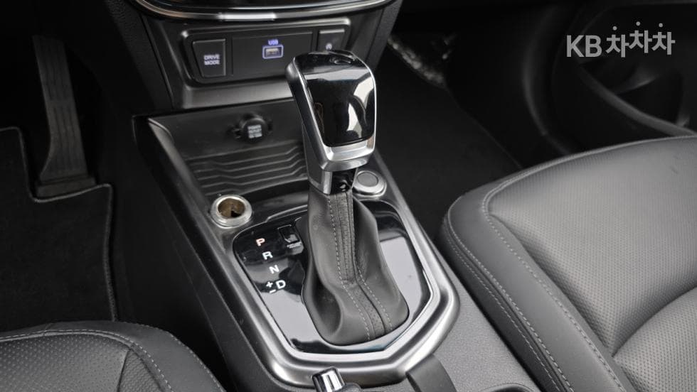 KG Mobility Very New (facelift/refresh; particularly for Tivoli) TivoliGasoline V3 2WD Standard - 11