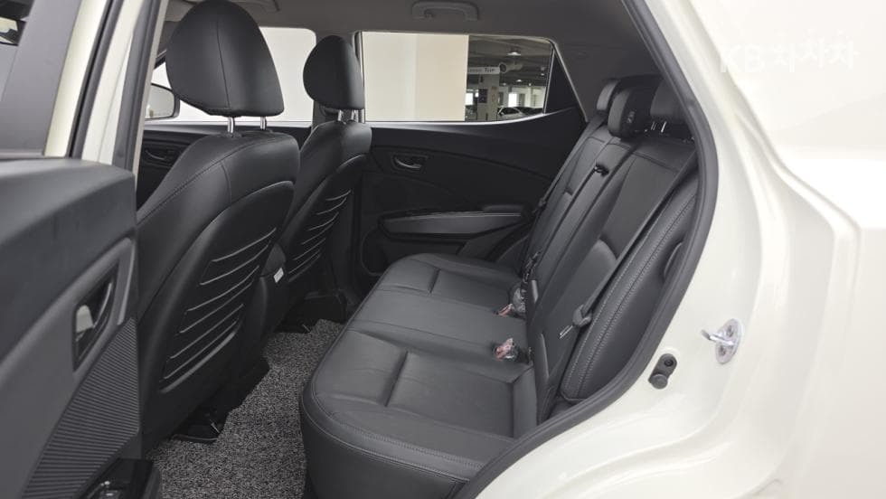 KG Mobility Very New (facelift/refresh; particularly for Tivoli) TivoliGasoline V3 2WD Standard - 13