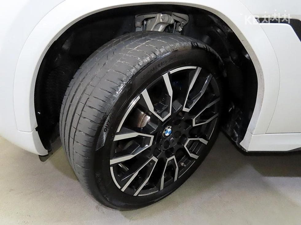 BMW X6(G06)xDrive 40i M Sport Package - 20