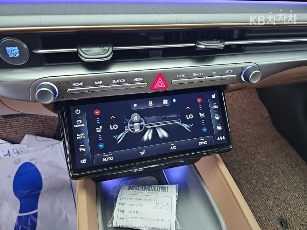 Hyundai The All New Grandeur (Azera)3.5 Gasoline AWD Calligraphy - 18