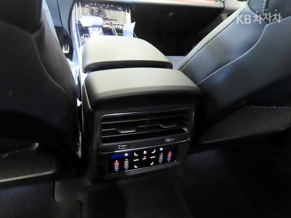 Audi Q83.0 55 TFSI Quattro Premium - 14