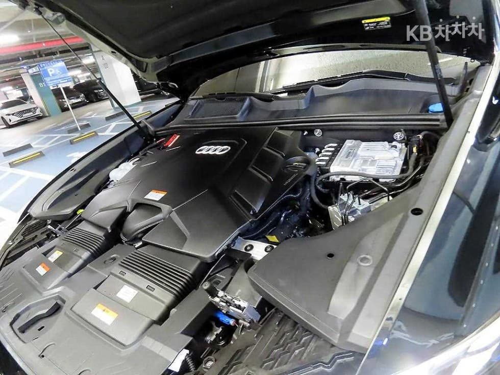Audi Q83.0 55 TFSI Quattro Premium - 19
