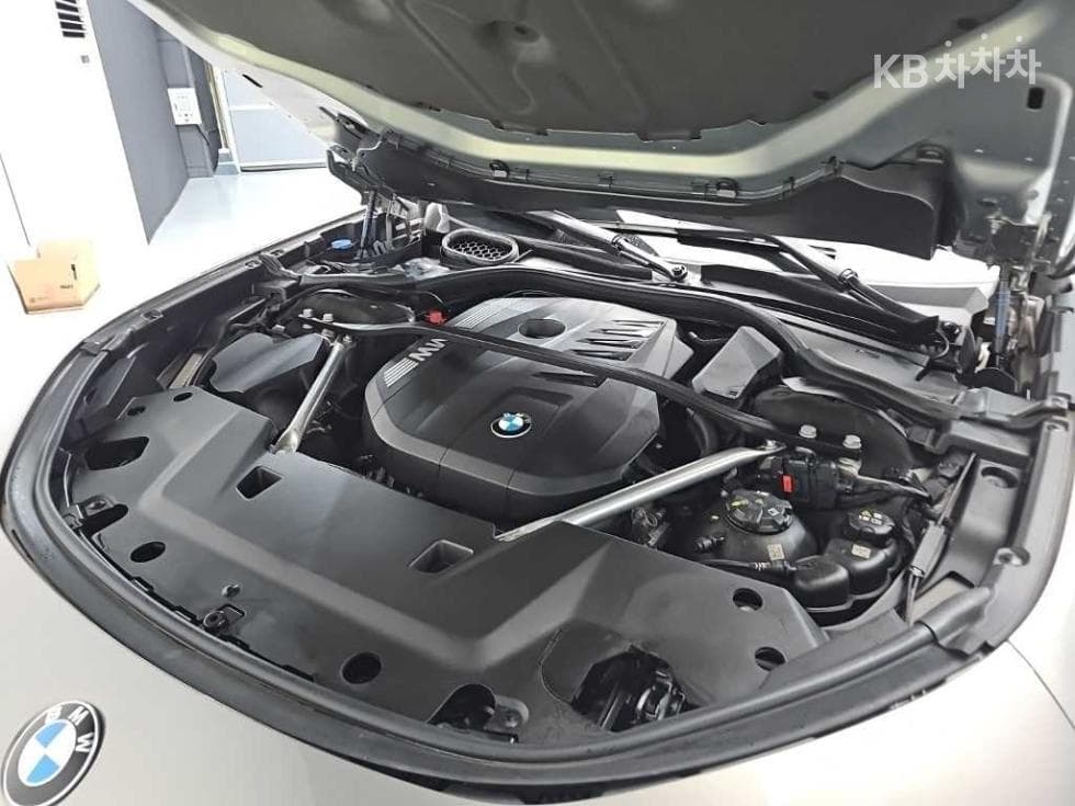 BMW 7시리즈(G70)740i sDrive M Sport Executive - 5