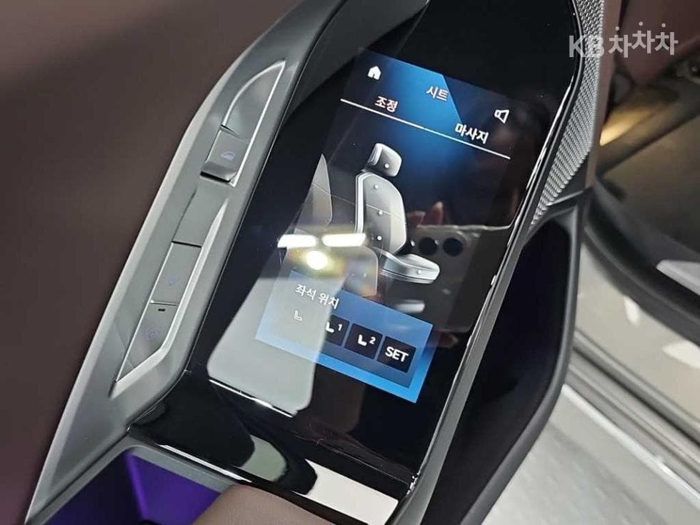 BMW 7시리즈(G70)740i sDrive M Sport Executive - 13