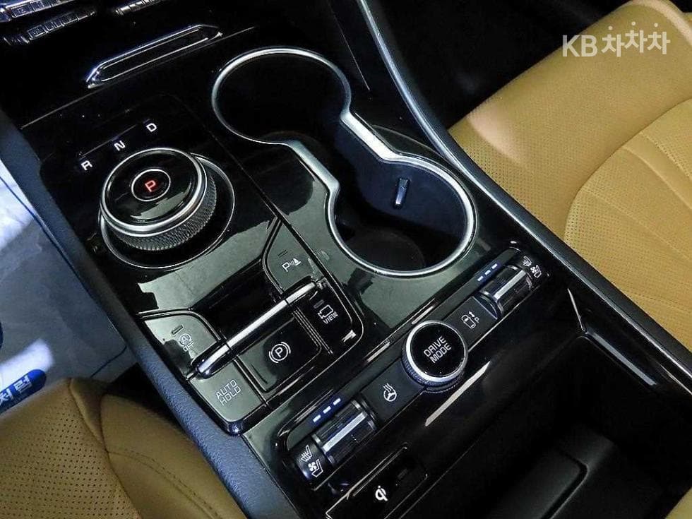 Kia K5 3rd Gen1.6 Gasoline Turbo Signature - 12