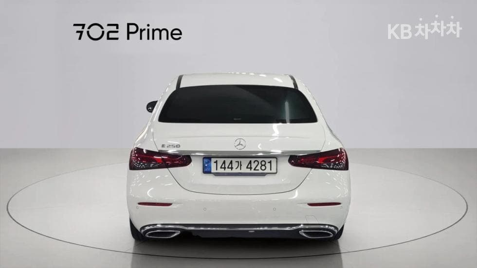 Mercedes-Benz E-Class (W213)E250 Avantgarde - 2