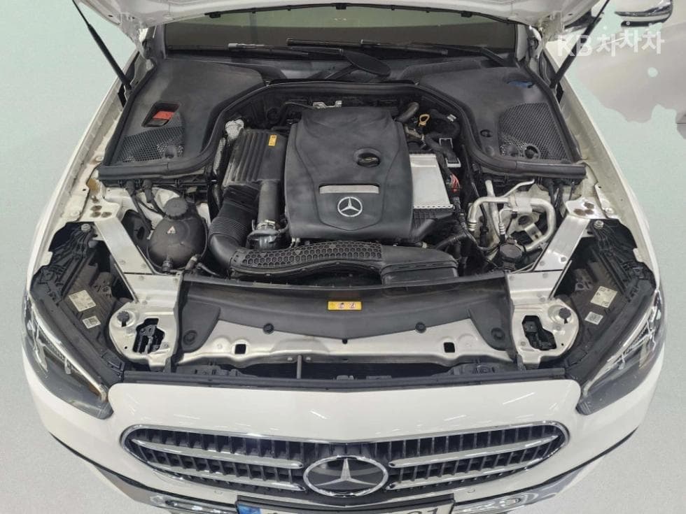 Mercedes-Benz E-Class (W213)E250 Avantgarde - 6