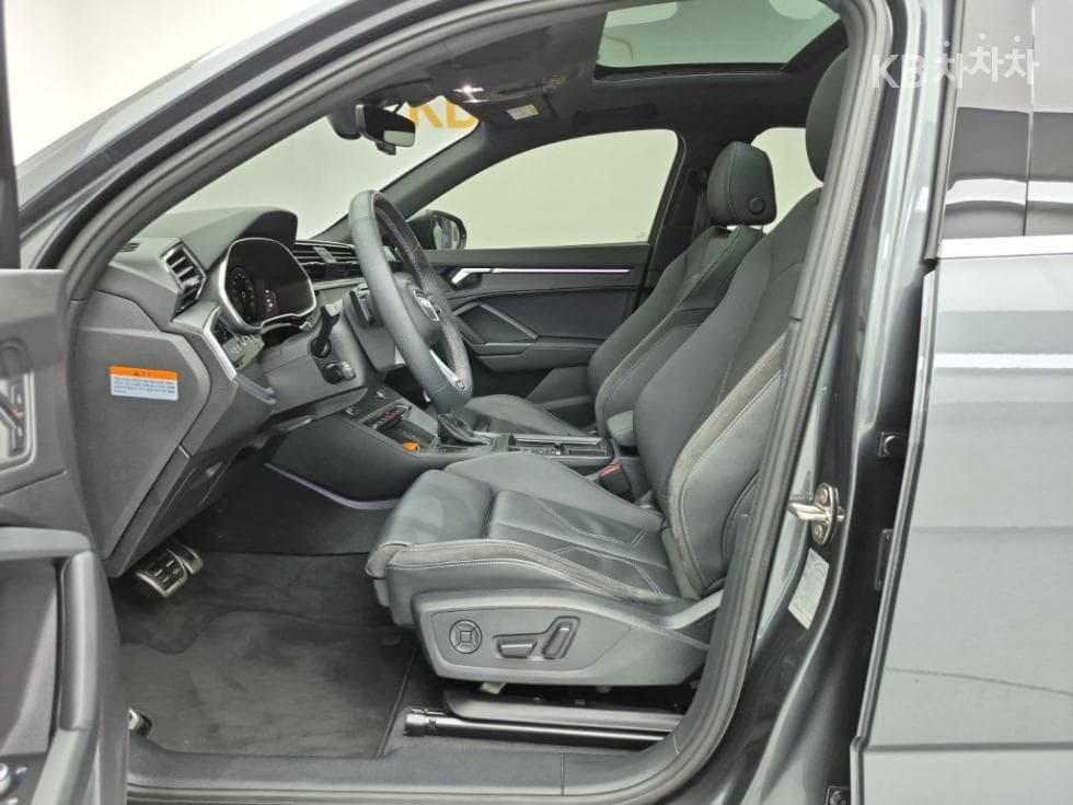 Audi The New Q3(F3)35 Turbo Diesel Injection Quattro Sportback Premium - 11