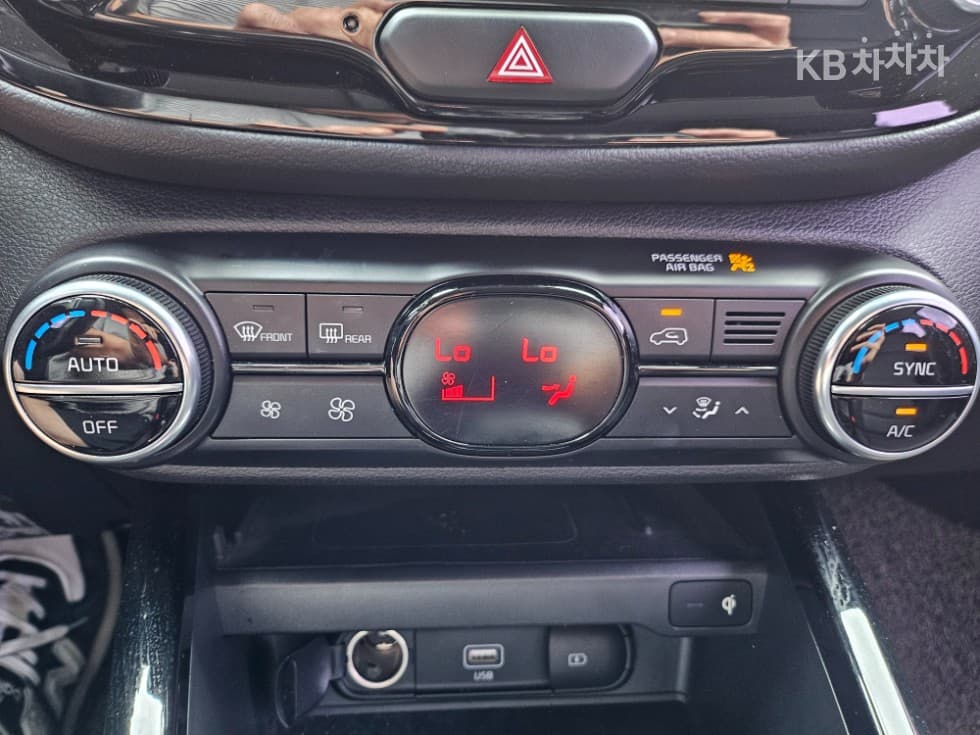 Киа Soul 부스터1.6 T-GDI Noblesse Специал (специален признак/издание) - 25