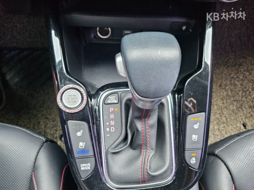 Киа Soul 부스터1.6 T-GDI Noblesse Специал (специален признак/издание) - 26